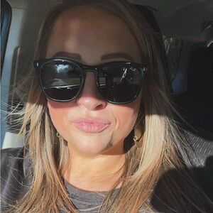 Meet your Posher, Tiffany